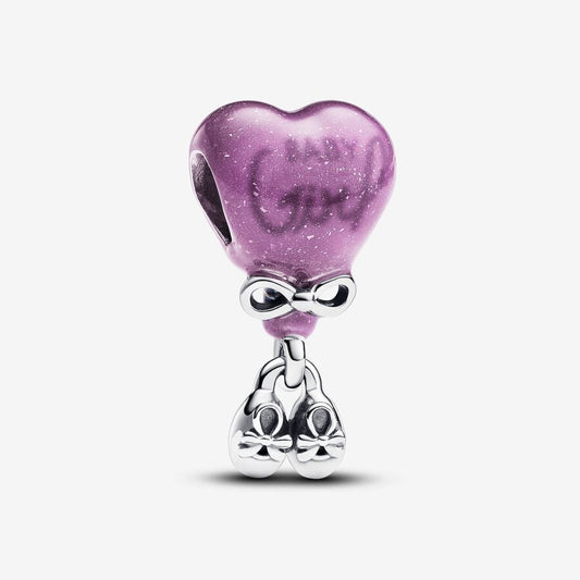 Color-changing bracelet charm for revealing the gender of a female fetus